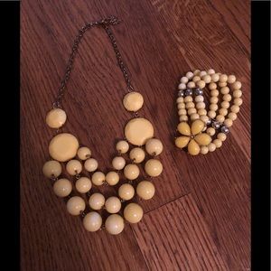 Yellow costume jewelry/Necklace and Bracelet